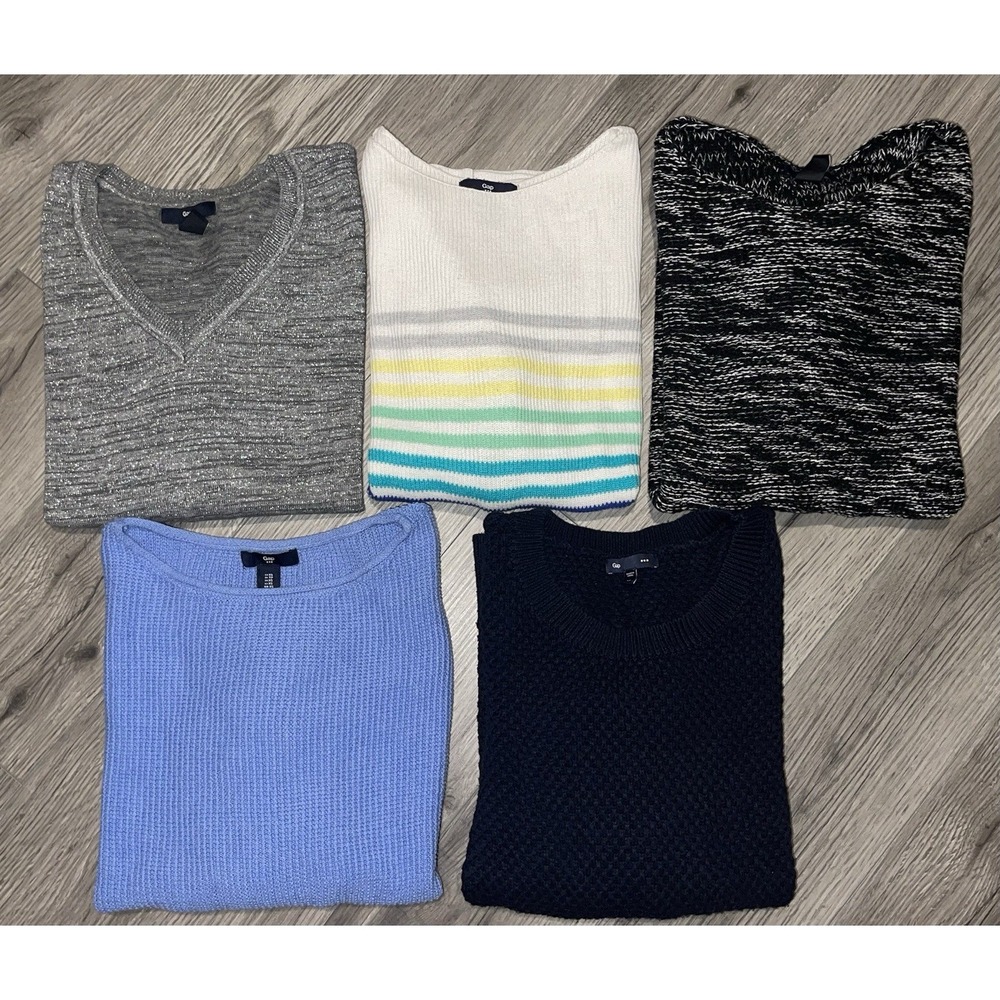 GAP Bundle Of Women's Size XS Sweaters (5 Total)